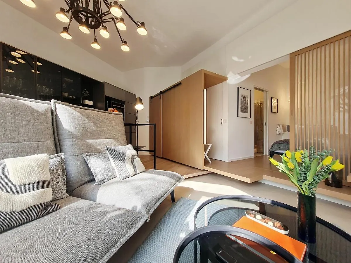Luxury Omuntu Apartment Munich Germany